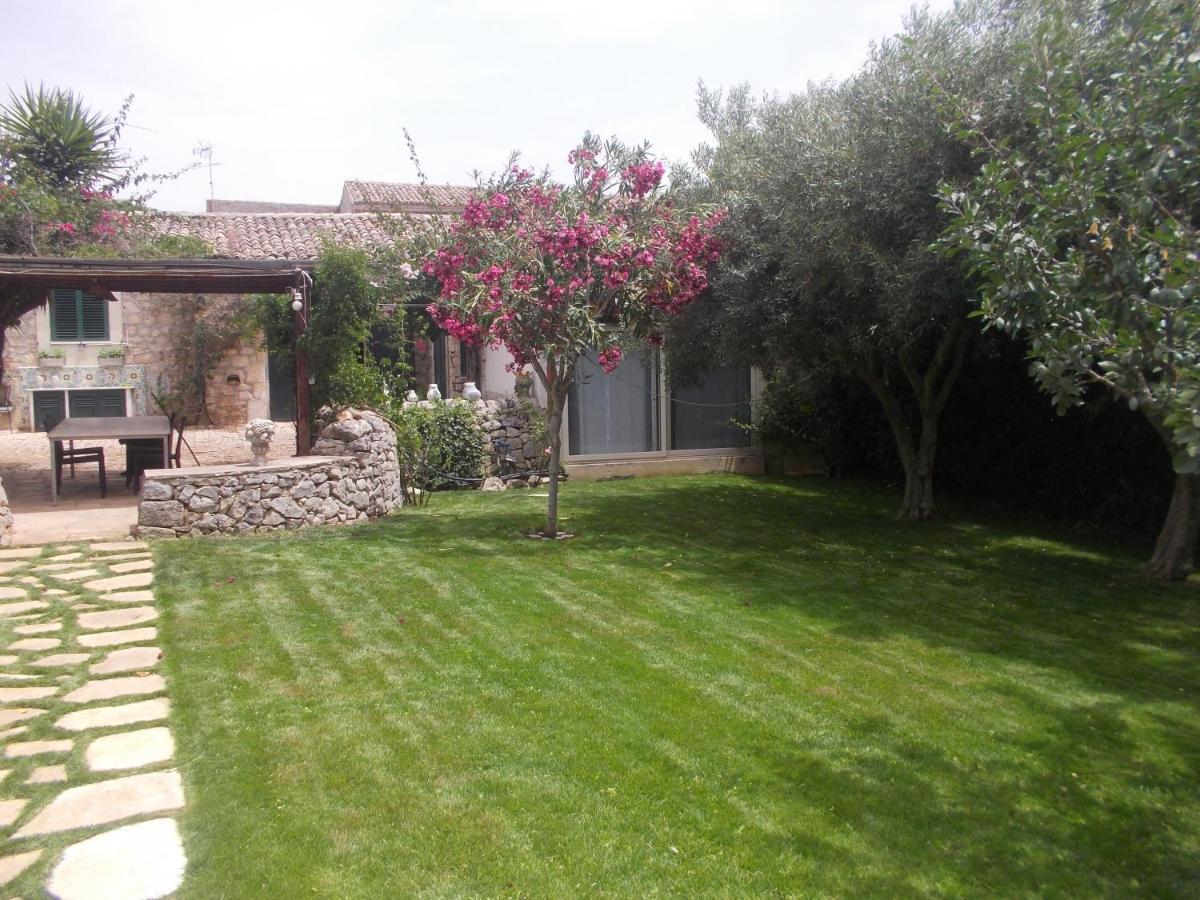 فندق Oasi Di Campagna موديكا المظهر الخارجي الصورة